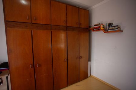 Apartamento à venda com 71m², 2 quartos e 1 vagaQuarto 2