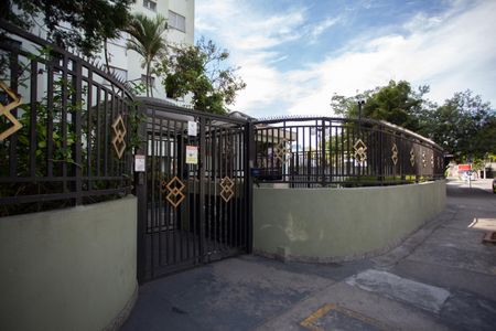 Apartamento à venda com 71m², 2 quartos e 1 vagaFachada