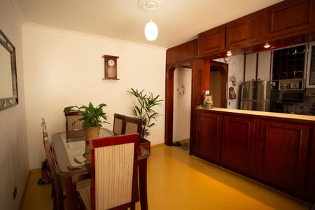 Apartamento à venda com 71m², 2 quartos e 1 vagaSala