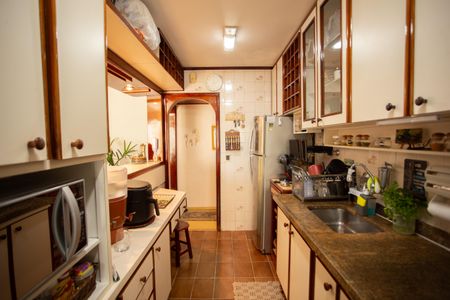 Apartamento à venda com 71m², 2 quartos e 1 vagaCozinha