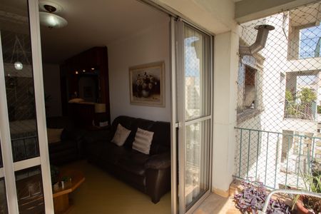 Apartamento à venda com 71m², 2 quartos e 1 vagaVaranda