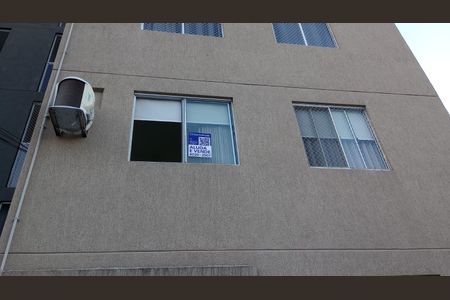 Apartamento à venda com 45m², 2 quartos e 1 vagaFachada com Placa