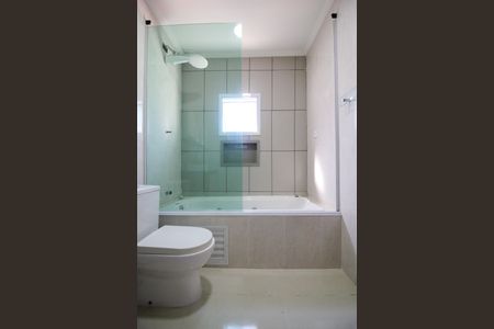 Casa para alugar com 140m², 3 quartos e 4 vagasBanheiro Suíte