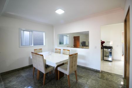 Casa para alugar com 140m², 3 quartos e 4 vagasSala de Jantar