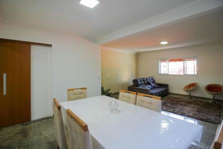 Casa para alugar com 140m², 3 quartos e 4 vagasSala de Jantar