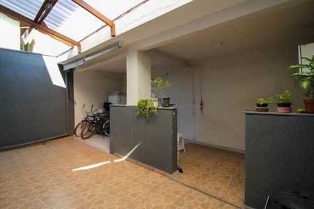 Casa para alugar com 140m², 3 quartos e 4 vagasQuintal