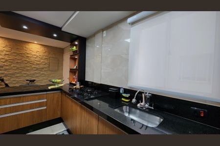 Apartamento à venda com 68m², 3 quartos e 1 vaga Apartamento à venda com 68m², 3 quartos e 1 vagaCozinha e Área de Serviço