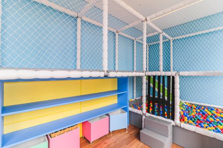 Apartamento para alugar com 34m², 1 quarto e 1 vaga Apartamento para alugar com 34m², 1 quarto e 1 vagaÁrea comum - Brinquedoteca