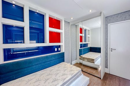 Apartamento à venda com 92m², 2 quartos e 2 vagasQuarto 2