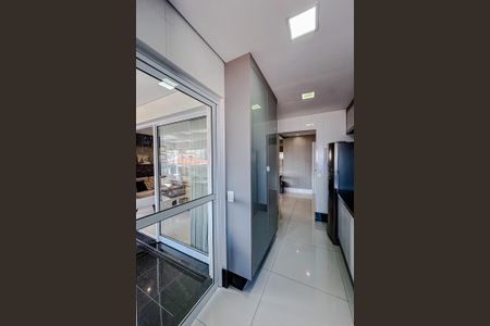 Apartamento à venda com 92m², 2 quartos e 2 vagasCozinha
