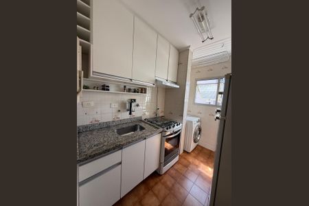 Apartamento à venda com 100m², 2 quartos e 1 vagaFoto 01