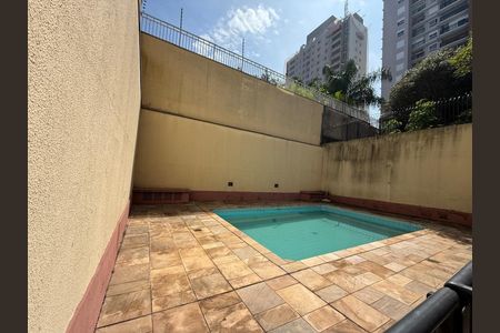 Apartamento à venda com 100m², 2 quartos e 1 vagaFoto 01