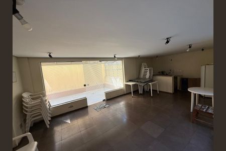 Apartamento à venda com 100m², 2 quartos e 1 vagaFoto 01
