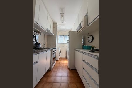 Apartamento à venda com 100m², 2 quartos e 1 vagaFoto 01