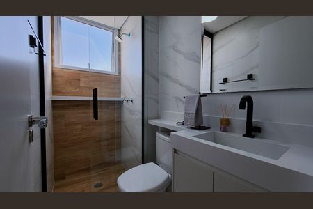 Apartamento para alugar com 67m², 2 quartos e 2 vagasBanheiro