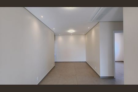 Apartamento para alugar com 67m², 2 quartos e 2 vagasSala