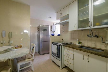 Apartamento à venda com 140m², 4 quartos e 2 vagasCozinha