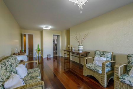 Apartamento à venda com 140m², 4 quartos e 2 vagasSala