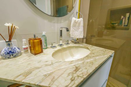 Apartamento à venda com 140m², 4 quartos e 2 vagasBanheiro da Suíte