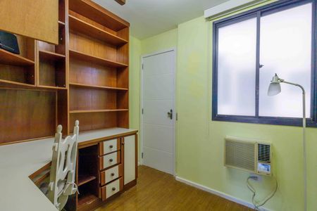 Apartamento à venda com 140m², 4 quartos e 2 vagasQuarto 3