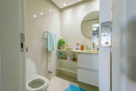 Apartamento à venda com 140m², 4 quartos e 2 vagasBanheiro da Suíte