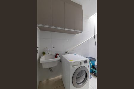 Casa de condomínio à venda com 68m², 2 quartos e 1 vaga Casa de condomínio à venda com 68m², 2 quartos e 1 vagaÁrea de Serviço