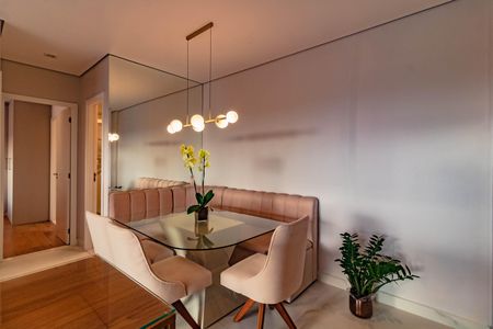 Apartamento à venda com 68m², 2 quartos e 1 vagaSala