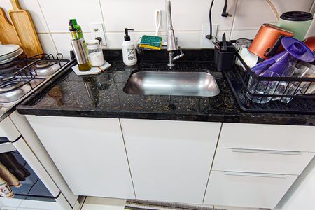 Apartamento à venda com 45m², 2 quartos e 1 vagaCozinha e Área de Serviço