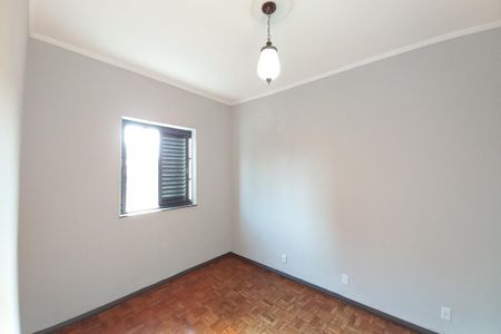 Casa para alugar com 119m², 2 quartos e 2 vagasQuarto 1