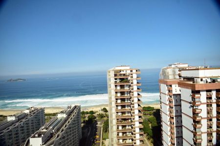 Apartamento à venda com 72m², 1 quarto e 1 vagaVista Externa
