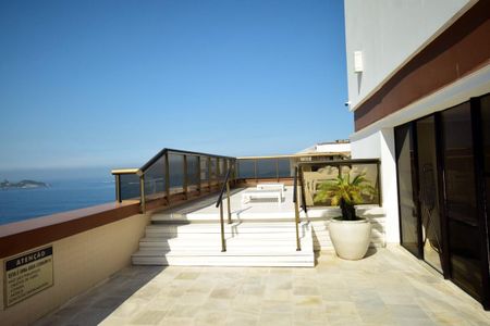 Apartamento à venda com 72m², 1 quarto e 1 vagaCobertura