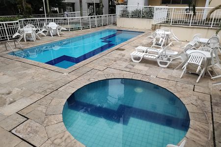 Apartamento à venda com 73m², 3 quartos e 1 vagaÁrea comum - Piscina