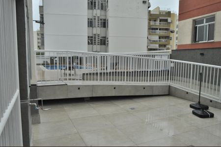 Apartamento à venda com 69m², 2 quartos e 1 vagaÁrea comum