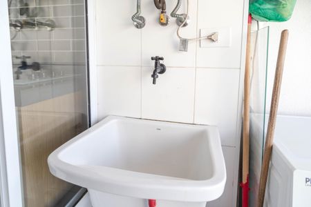 Apartamento para alugar com 58m², 2 quartos e 1 vaga Apartamento para alugar com 58m², 2 quartos e 1 vagaVaranda e area de serviço