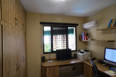Apartamento à venda com 101m², 3 quartos e 1 vagaQuarto