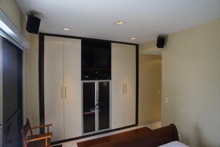 Apartamento à venda com 101m², 3 quartos e 1 vagaSuíte