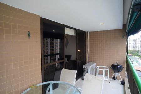 Varanda de apartamento à venda com 3 quartos, 101m² em Barra da Tijuca, Rio de Janeiro