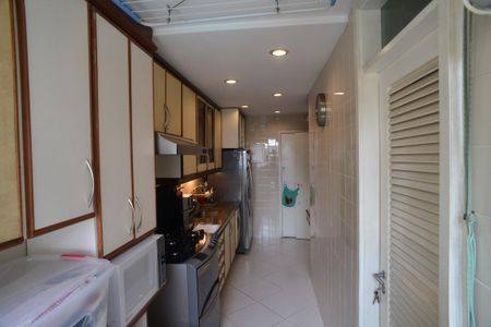 Apartamento à venda com 101m², 3 quartos e 1 vagaCozinha