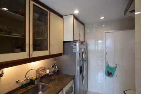 Apartamento à venda com 101m², 3 quartos e 1 vagaCozinha