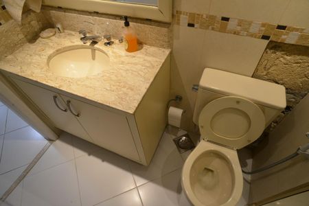 Apartamento à venda com 101m², 3 quartos e 1 vagaBanheiro Social