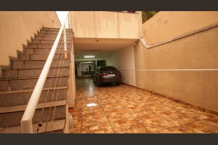 Casa à venda com 274m², 3 quartos e 5 vagas Casa à venda com 274m², 3 quartos e 5 vagasÁrea comum