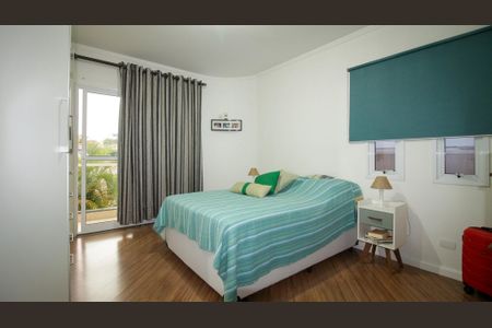 Casa à venda com 274m², 3 quartos e 5 vagas Casa à venda com 274m², 3 quartos e 5 vagasSuíte