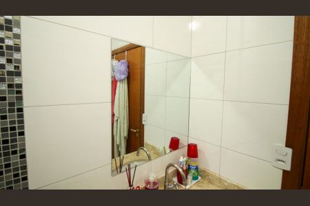 Casa à venda com 274m², 3 quartos e 5 vagas Casa à venda com 274m², 3 quartos e 5 vagasBanheiro 1