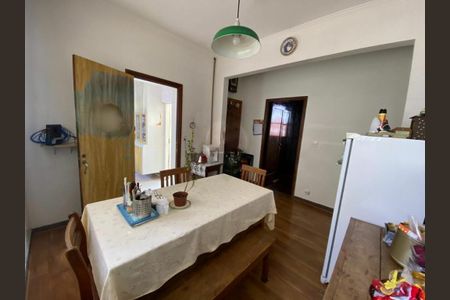 Casa à venda com 360m², 5 quartos e 3 vagas