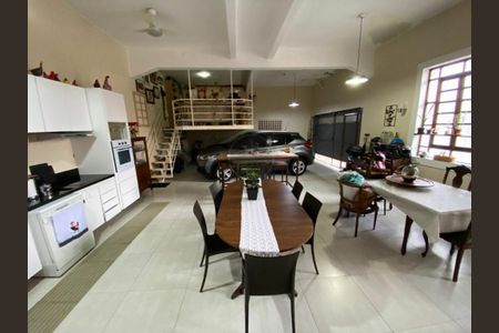 Casa à venda com 360m², 5 quartos e 3 vagas