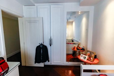 Apartamento à venda com 212m², 3 quartos e sem vagaQuarto