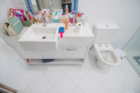 Casa à venda com 343m², 4 quartos e 3 vagasBanheiro Social