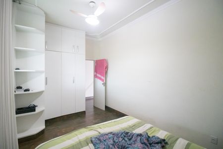 Casa à venda com 343m², 4 quartos e 3 vagasQuarto 2