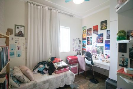 Casa à venda com 343m², 4 quartos e 3 vagasQuarto