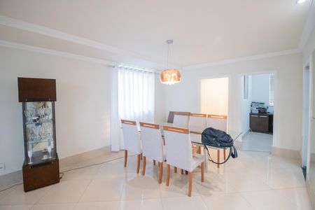 Casa à venda com 343m², 4 quartos e 3 vagasSala de Jantar